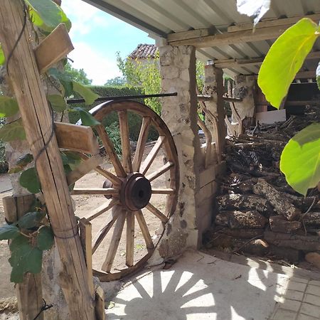 Casa Rural Mi Descanso Valdefuentes de Sangusin Exterior foto